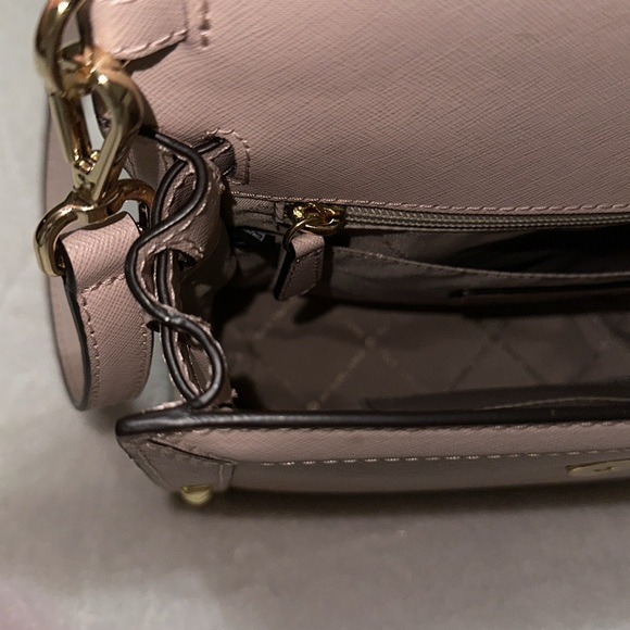 🌟Michael Kors🌟 studded handbag pink - Picture 13 of 15